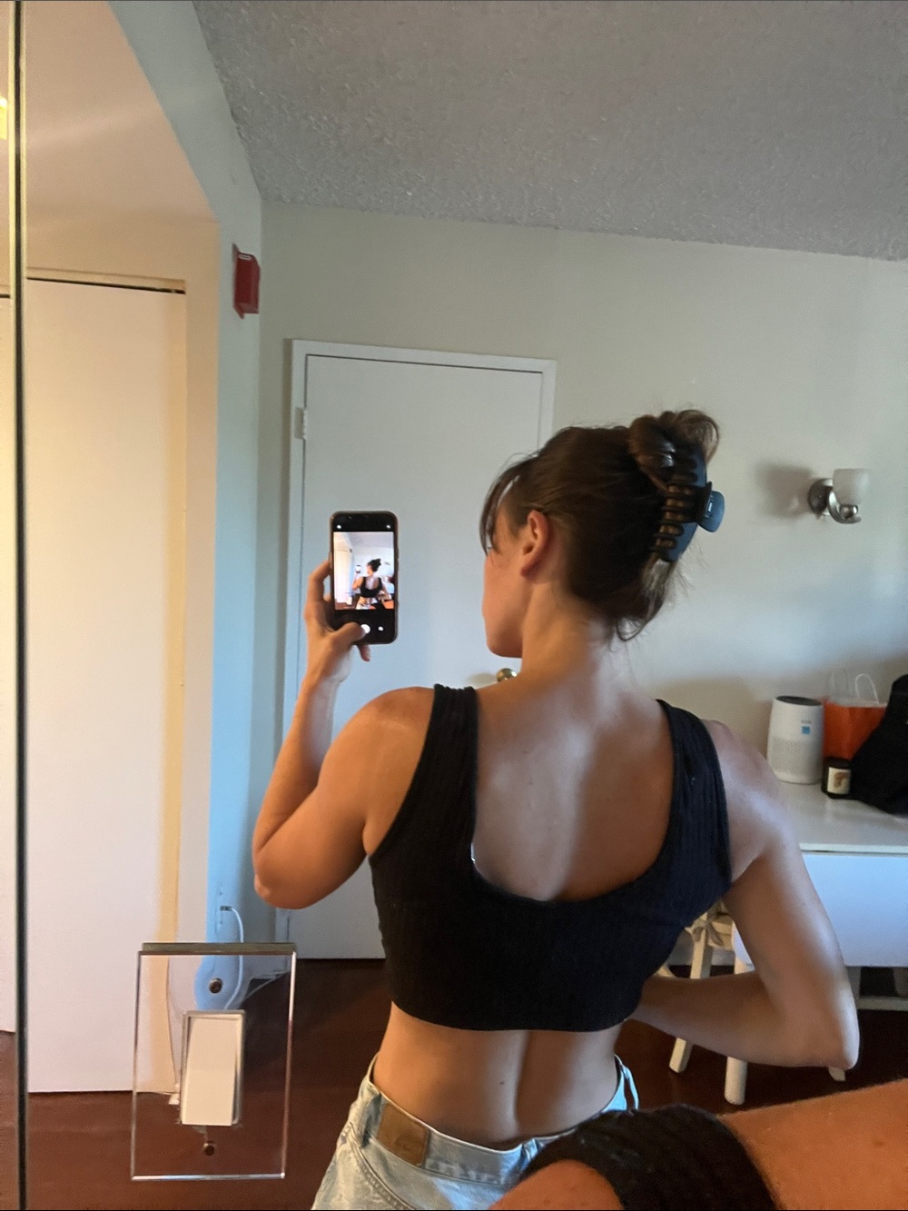 SHEIN Black Ribbed Scoop-Back Crop Tank